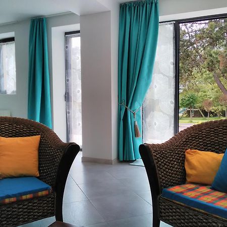 La Maison Periot Trevieres Номер фото