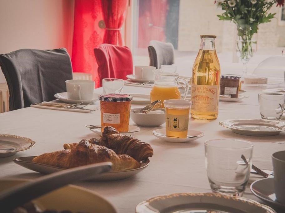La Maison Periot Trevieres Экстерьер фото