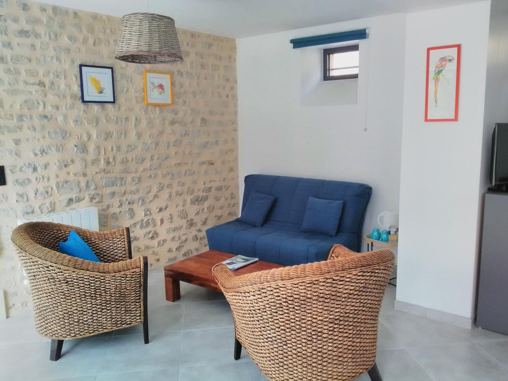 La Maison Periot Trevieres Номер фото